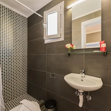 Geana Apartment
